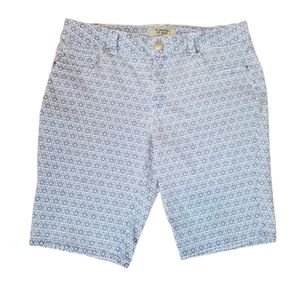 d. jeans size 14 blue and white stretch shorts